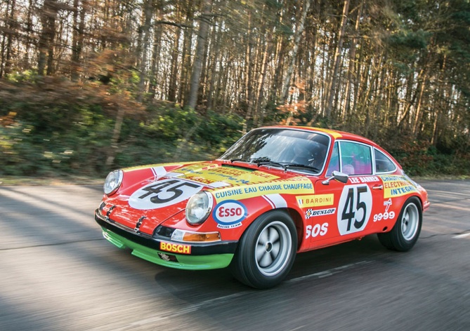 70’s & 80’s Poster Pin Ups feature in RM Auction at Retromobile.