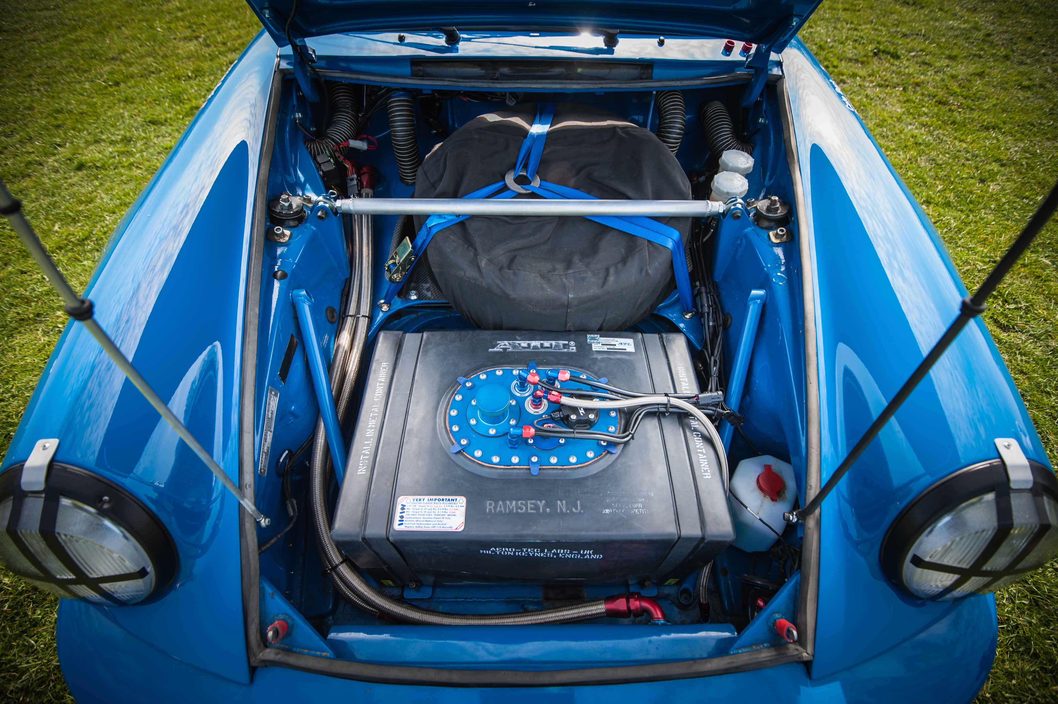 Porsche 911 - UVH 124T - Auto Addicts