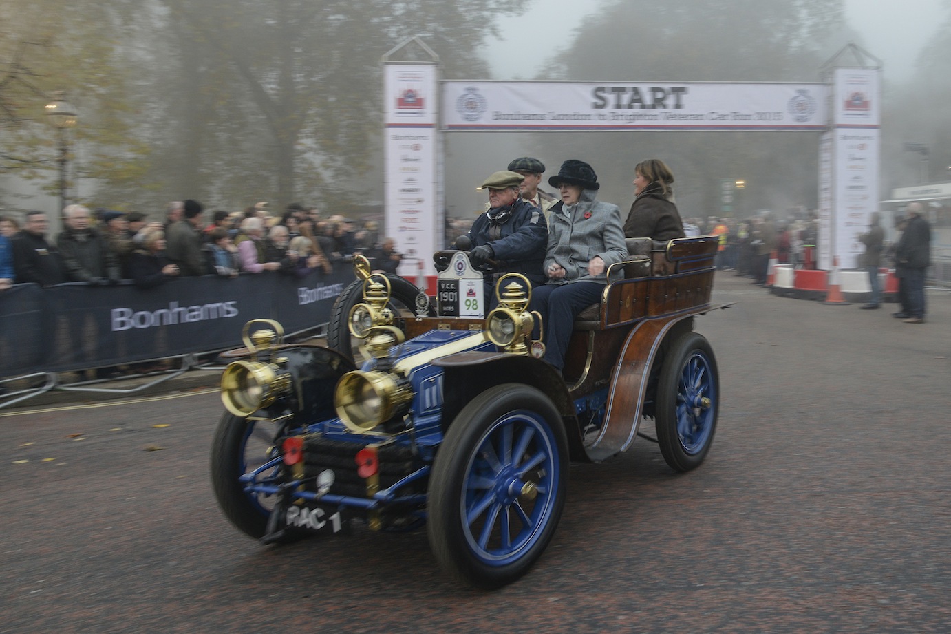 GALLERY & Review: London to Brighton Veteran Car Run