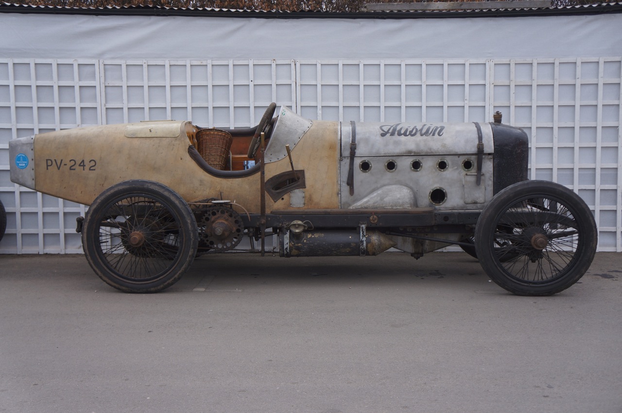 Cars in the Claydons: New Classic event in Buckinghamshire