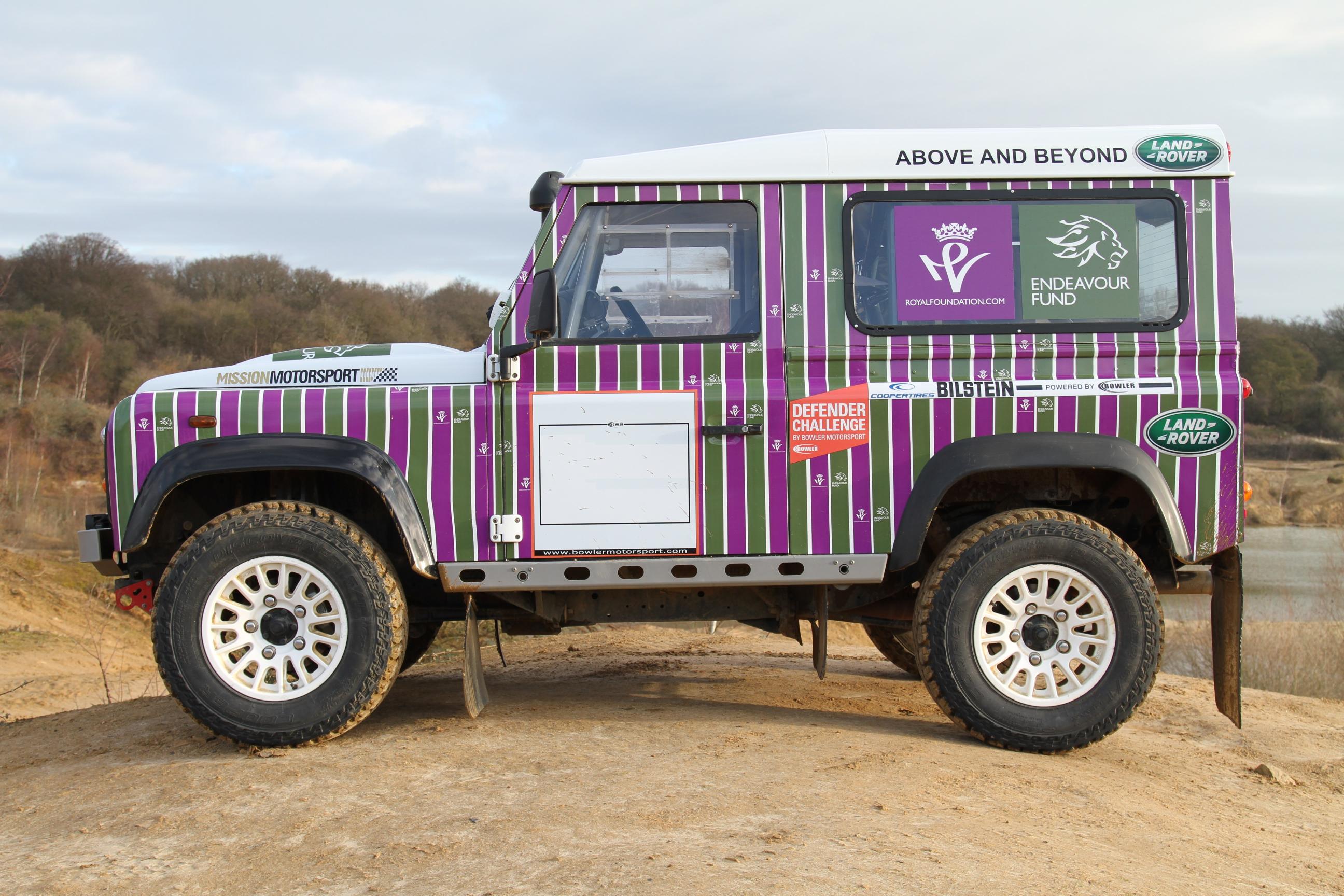Land Rover and Mission Motorsport take on 2016 Defender Challenge
