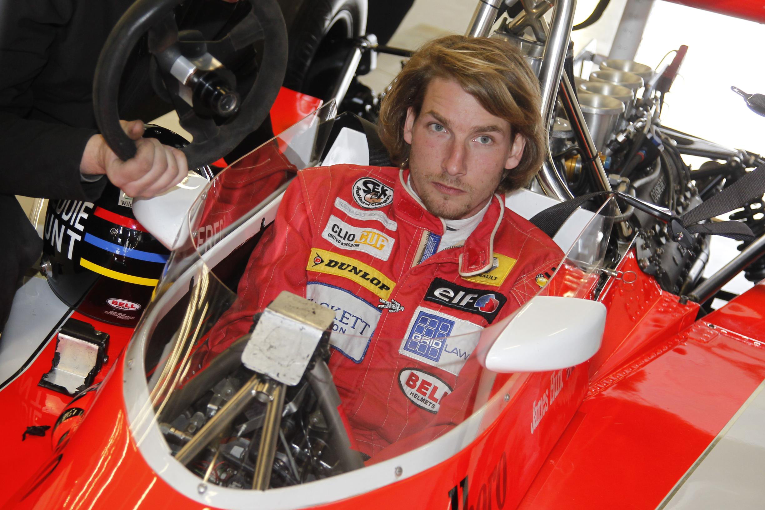 Silverstone pays tribute to James Hunt