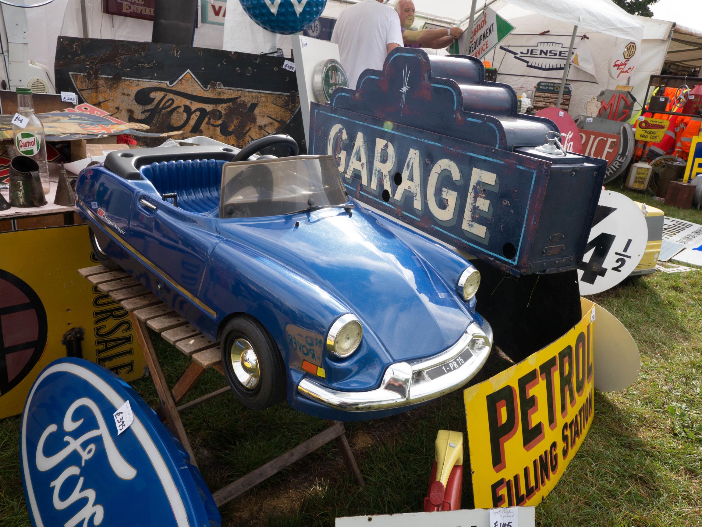 Beaulieu Autojumble comes to the 2017 London Classic Car Show