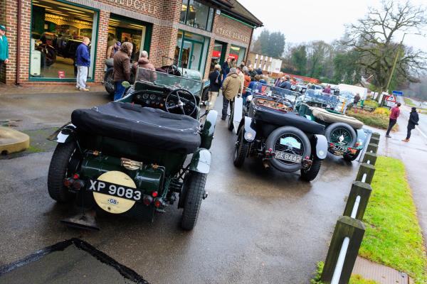 Williams Medcalf host Vintage Bentley ‘Drive-Out’