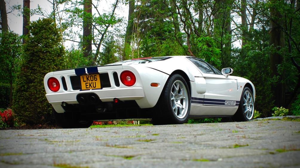 2005 ex Jenson Button Ford GT40 for sale