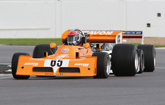 HSCC race series kick off at Donington Historic Festival