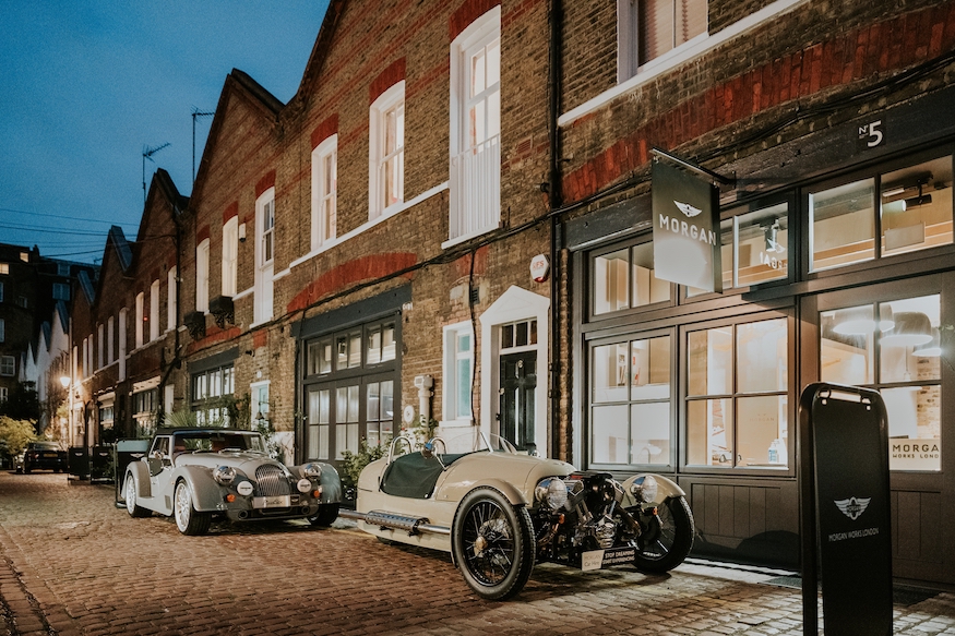 Morgan arrives in London